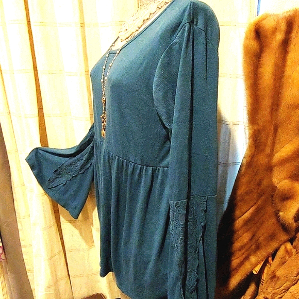 Style & Co. Emerald Blue W/ bell Sleeve - Picture 2 of 5
